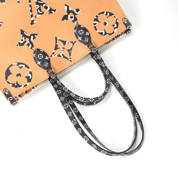 Louis Vuitton M44675 Monogram Jungle 2WAY On-the-go GM Tote Bag Louis Vuitton