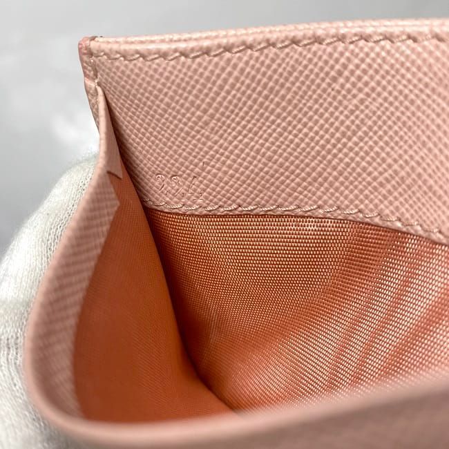 Prada Card Case Pink Ec20578 Excellent Condition Cles Zit Card