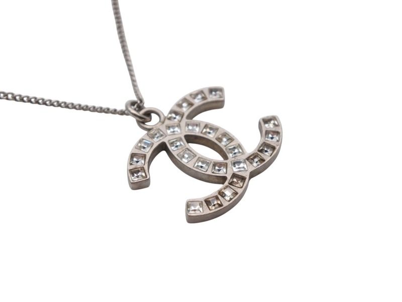 Chanel CC Logo Square Rhinestone Necklace 48 Silver Metal — view 3