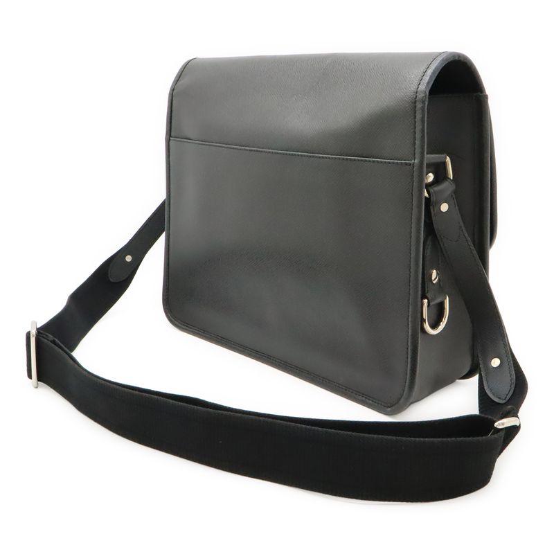 Louis Vuitton Taiga Alexei Shoulder Bag Crossbody Ardoise Black Silver Hardware