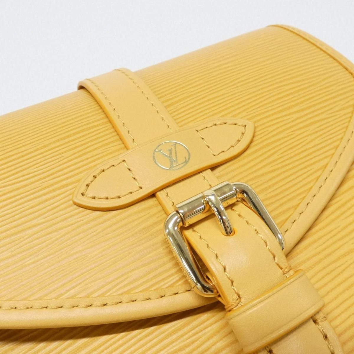 Louis Vuitton Epi Saumur BB Shoulder Bag Safran — view 4