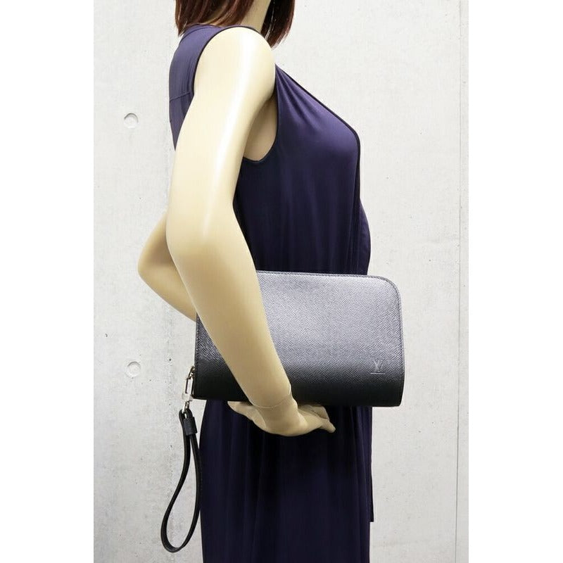 Louis Vuitton Clutch Bag Second Taiga Ardoise Baikal — view 2