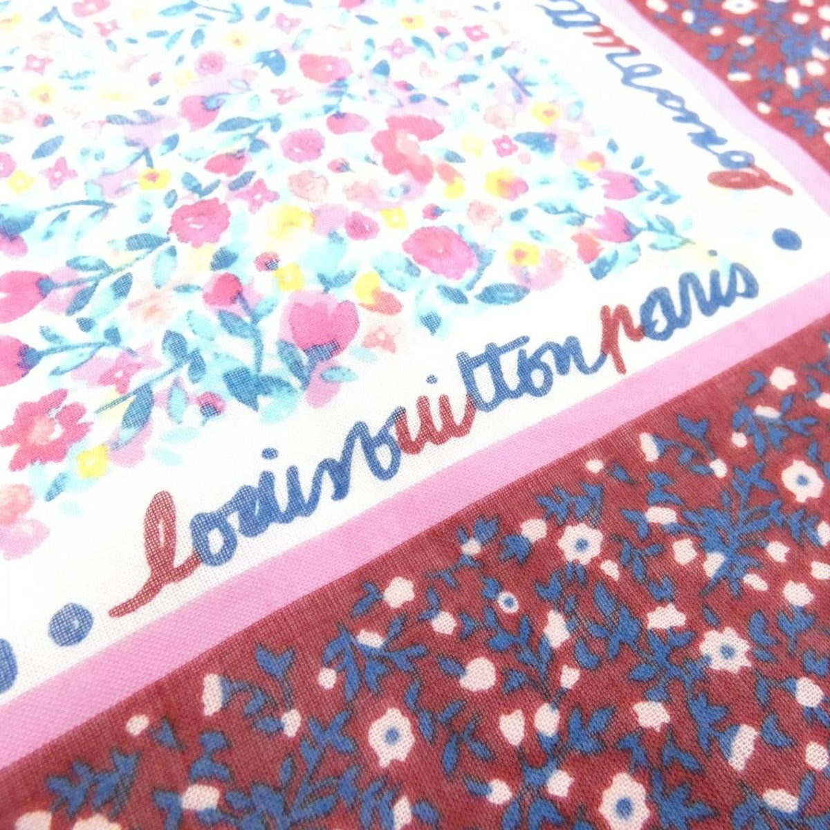 Louis Vuitton Carre Flower Scarf Fuchsia — view 2