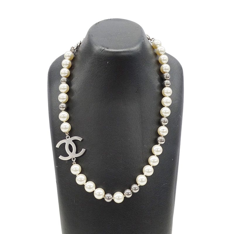 Chanel Necklace Ladies Brand Faux Pearl White Silver Hardware Fashionable
