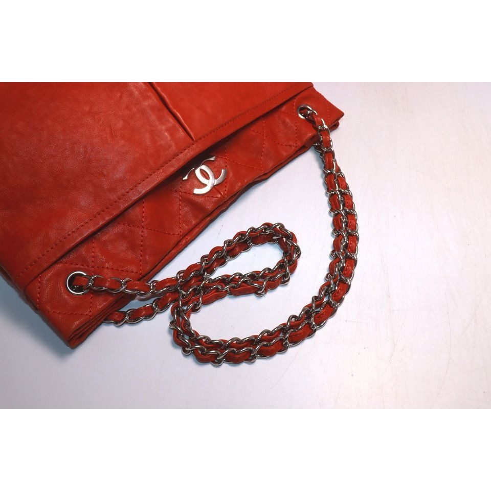 Chanel Quilted Leather Chain Shoulder Bag — view 6