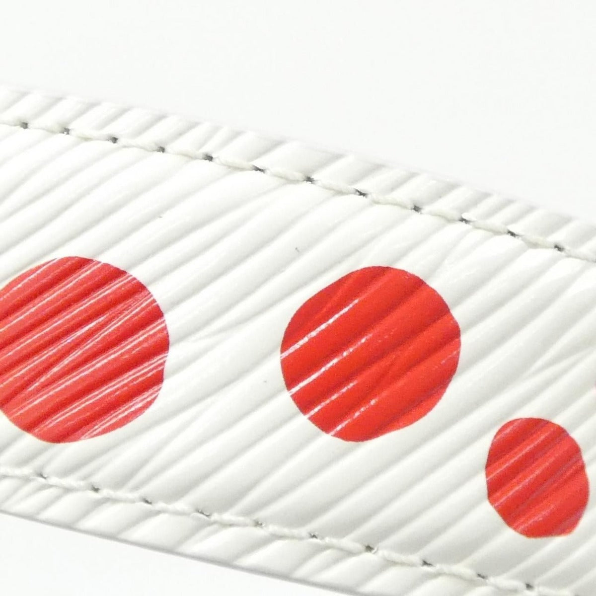 Louis Vuitton Epi Twist PM Shoulder Bag Blanc Rouge — view 7