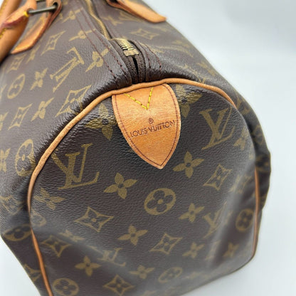 Louis Vuitton Monogram Speedy 40 Cadena Handbag — view 14