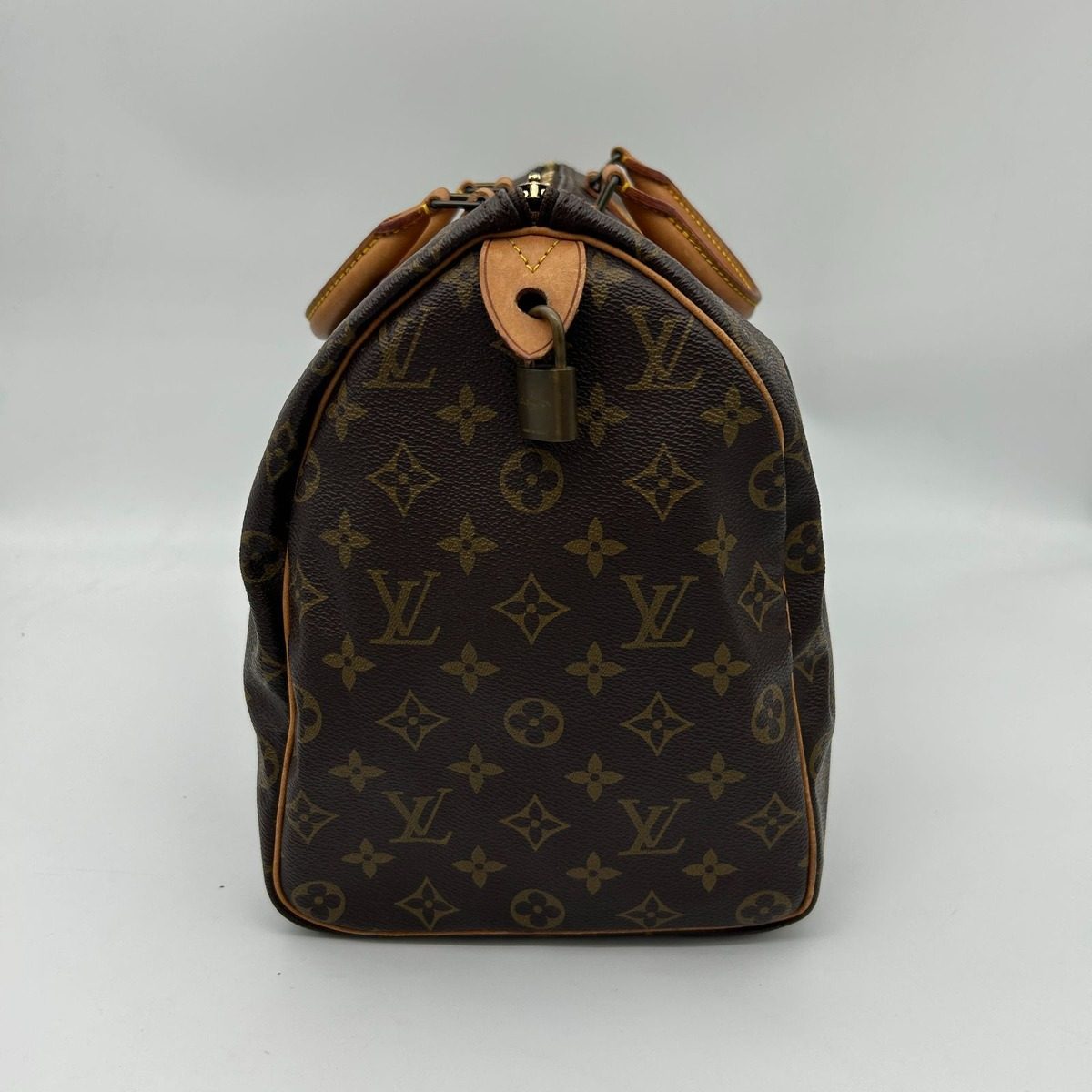 Louis Vuitton Monogram Speedy 40 Cadena Handbag — view 2