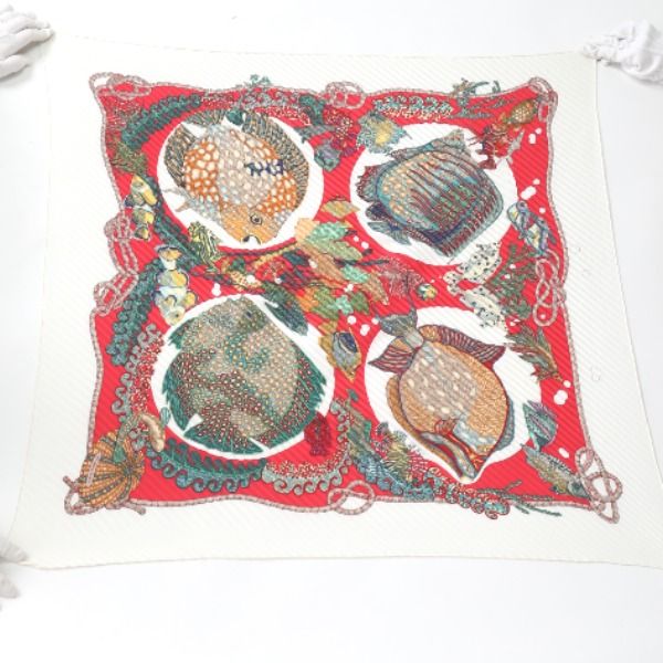 Hermes Pleated Carré Pleated Scarf Grands Fonds Deep Sea Fish Scarf Hermes Red
