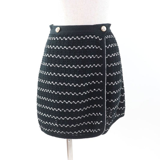 CHANEL P49277 Trapezoidal Wrap Skirt With Coco Mark Buttons Black White 34 Made