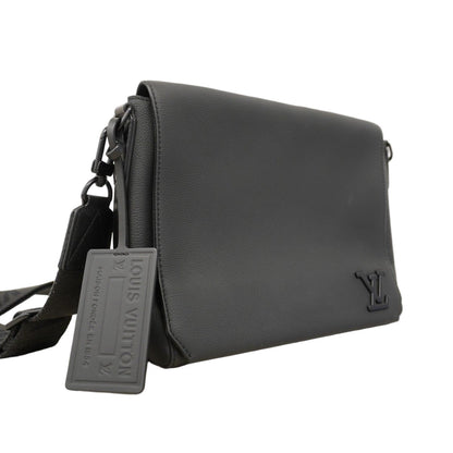 Louis Vuitton Shoulder Bag LV Aerogram Take Off Messenger Noir — view 2