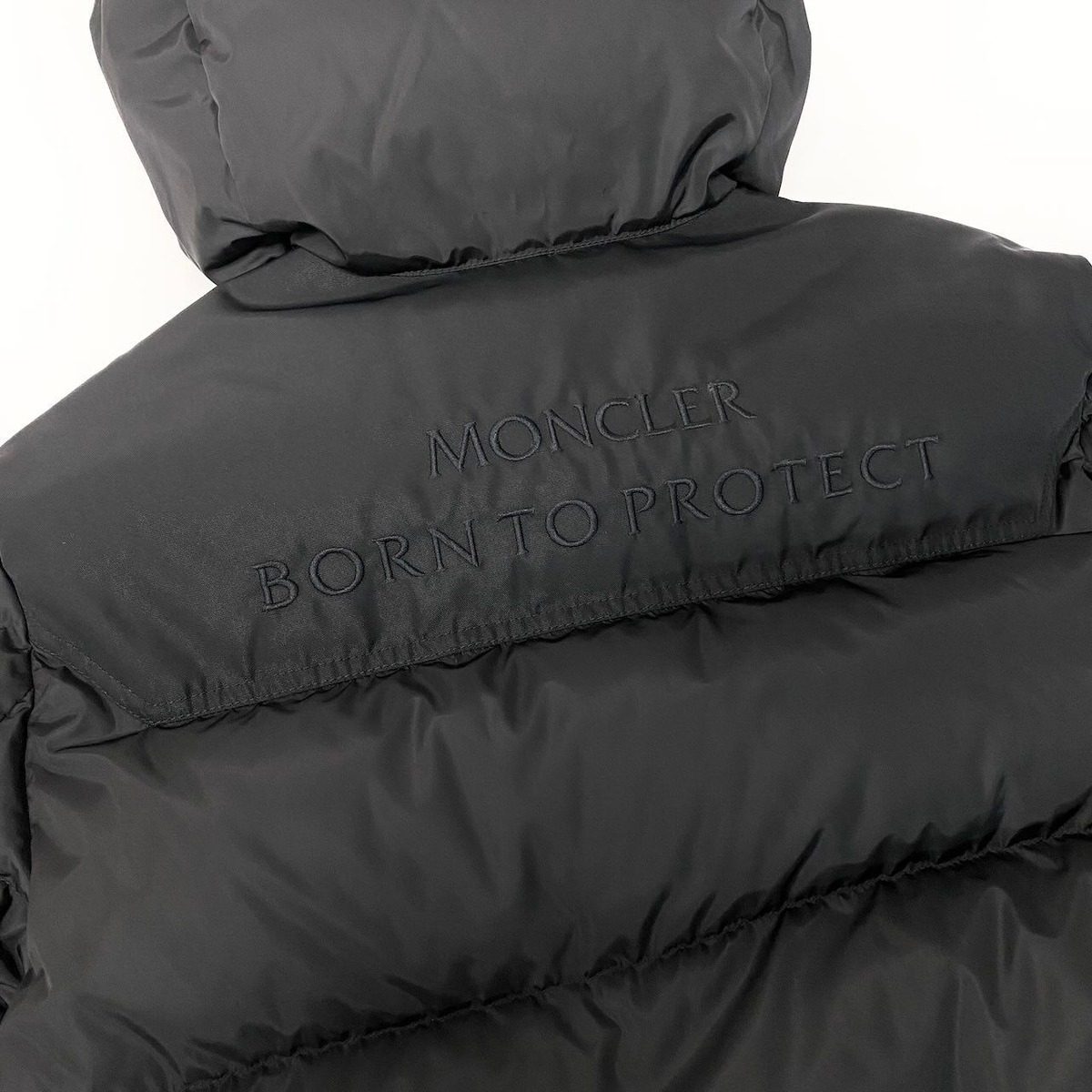 Moncler Erquy Down Coat 2 Black Can Be Worn by — view 7