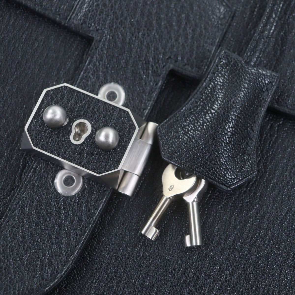 Hermes Sac a Depeches Light Chevre Matte Silver Leather — view 9