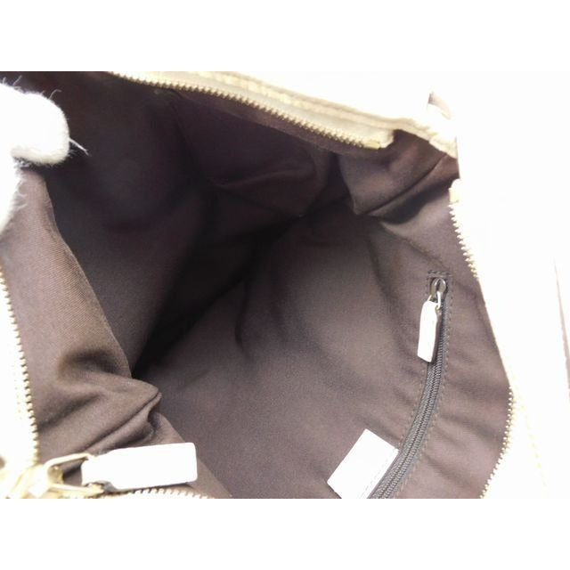 Gucci GG Canvas Shoulder Bag Beige — view 4