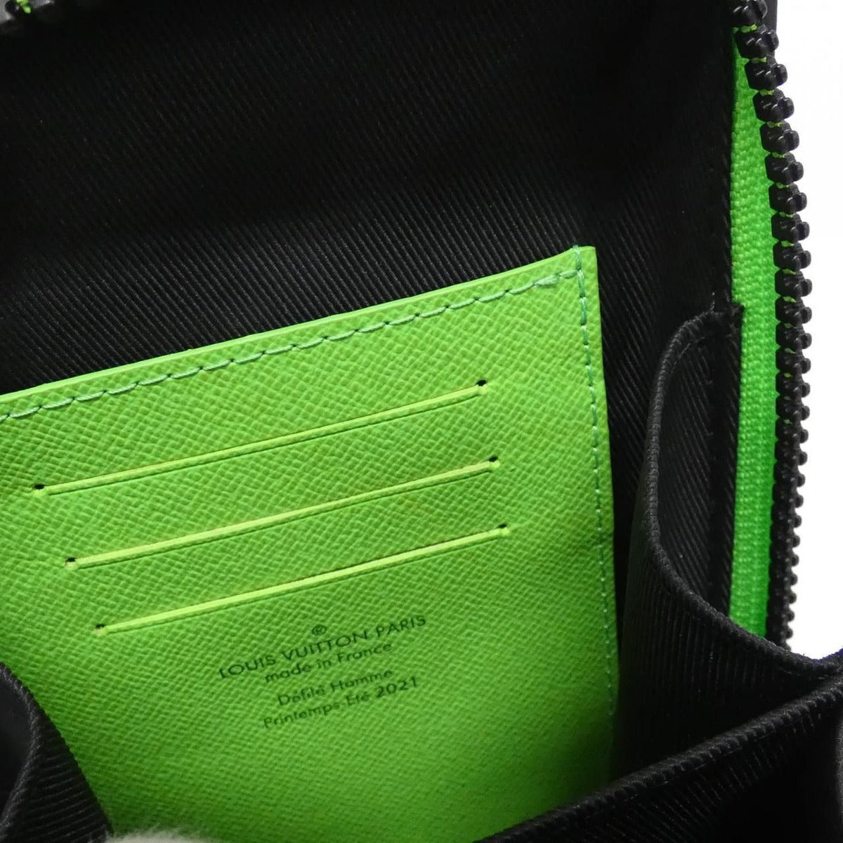 Louis Vuitton Monogram Soft Trunk Phone Box Shoulder Bag — view 8