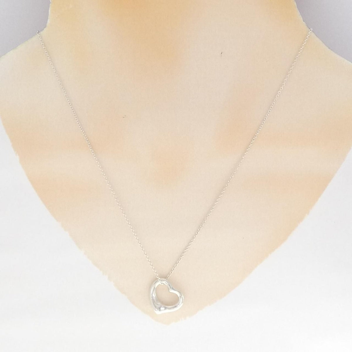 Tiffany Open Heart Size 43 Necklace — view 6