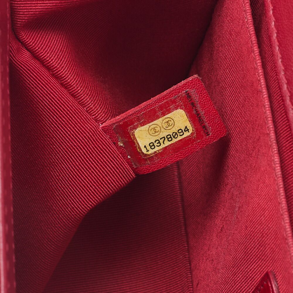 Chanel Boy Chanel Matelasse Chain Shoulder Lambskin Black And Red (silver