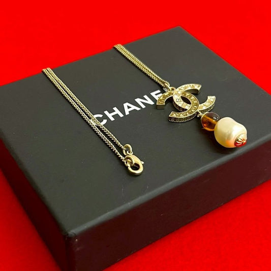 Chanel Coco Mark Rhinestone Faux Pearl Necklace Pendant 19BA
