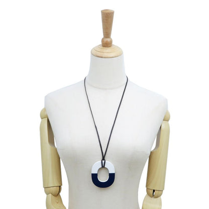 Hermes Necklace Ismu GM Lacquer- Buffalo Horn White Navy- Pendant