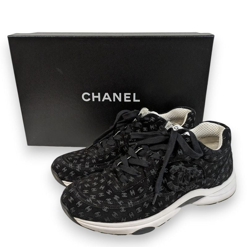 Chanel Coco Mark Print Suede Sneakers Size 42 22AW