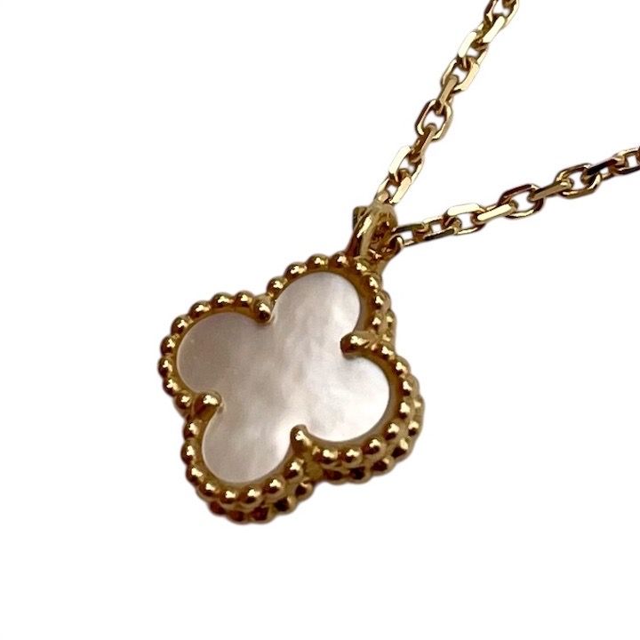 Van Cleef & Arpels Sweet Alhambra Shell Mother of Pearl 750 Necklace