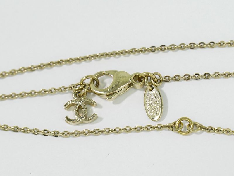 Authentic Chanel Coco Mark Flower Faux Pearl Necklace Pendant GP Gold Plated