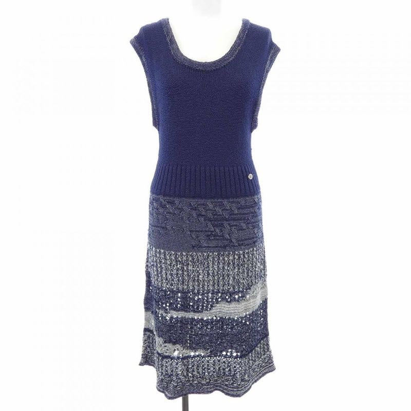 Chanel Size 38 Navy Dress