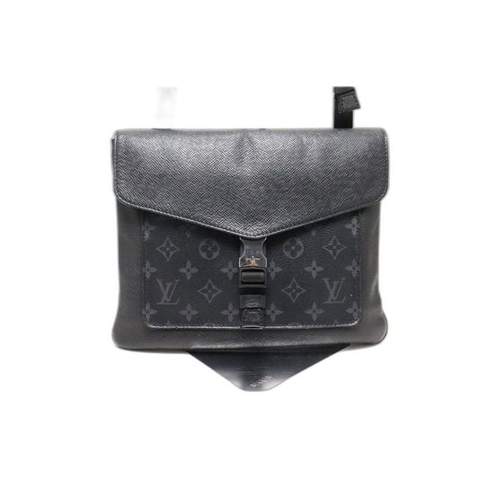 Louis Vuitton Taigarama Flap Messenger Leather Shoulder Bag
