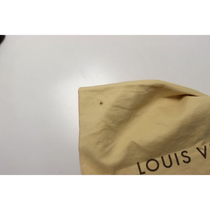 Louis Vuitton Taigarama Flap Messenger Leather Shoulder Bag — view 9