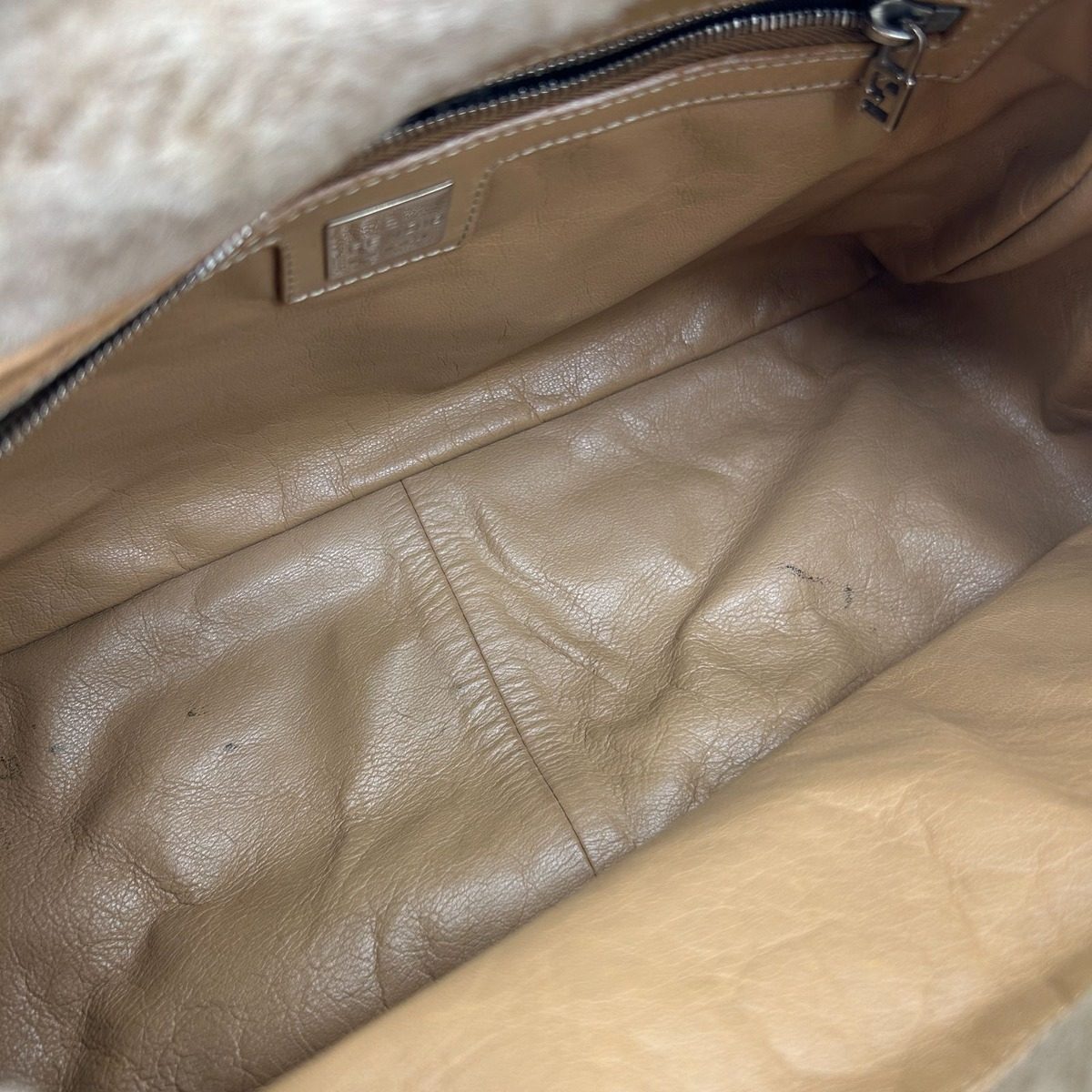 Fendi Wool Mamma Shoulder Bag Beige — view 14