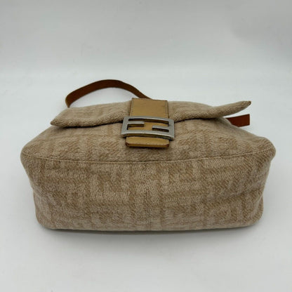 Fendi Wool Mamma Shoulder Bag Beige — view 8