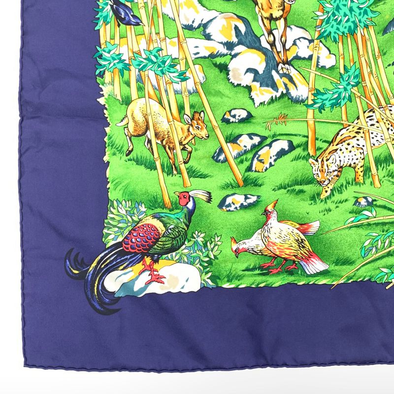 Hermes Carre 90 Sichlian Sichuan Sicilian Animal Scarf 100% Silk Navy