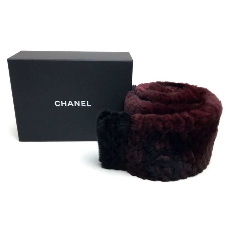 Chanel CC Coco Mark Fur Scarf Red Bordeaux Like