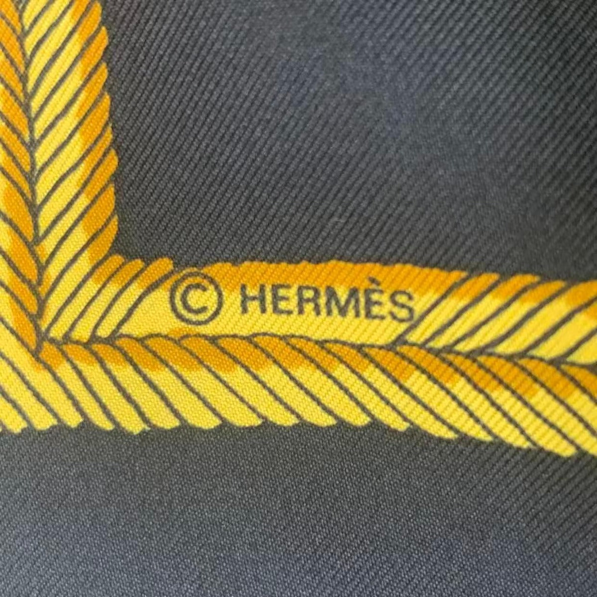Hermes Carre 90 les Armes de Paris Coat of Arms Scarf Silk Black — view 6