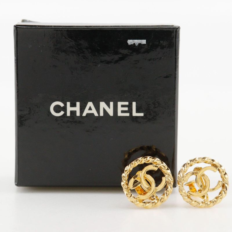 Chanel Coco Mark Vintage Gold Plated Ladies 7.0g Earrings