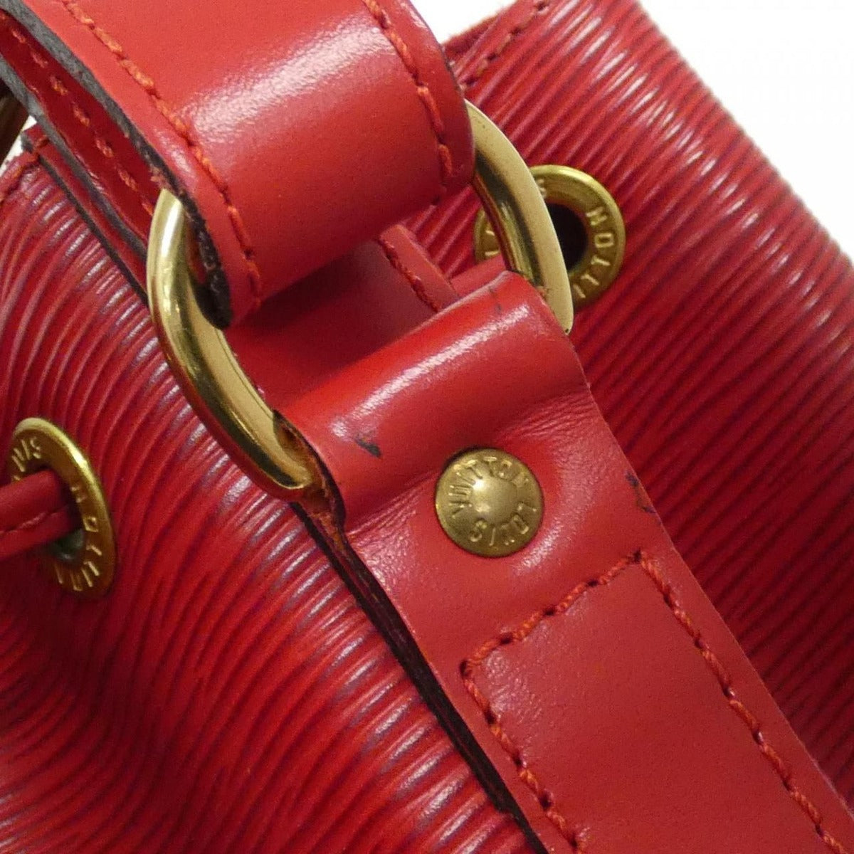 Louis Vuitton Epi Petit Noe Shoulder Bag — view 4