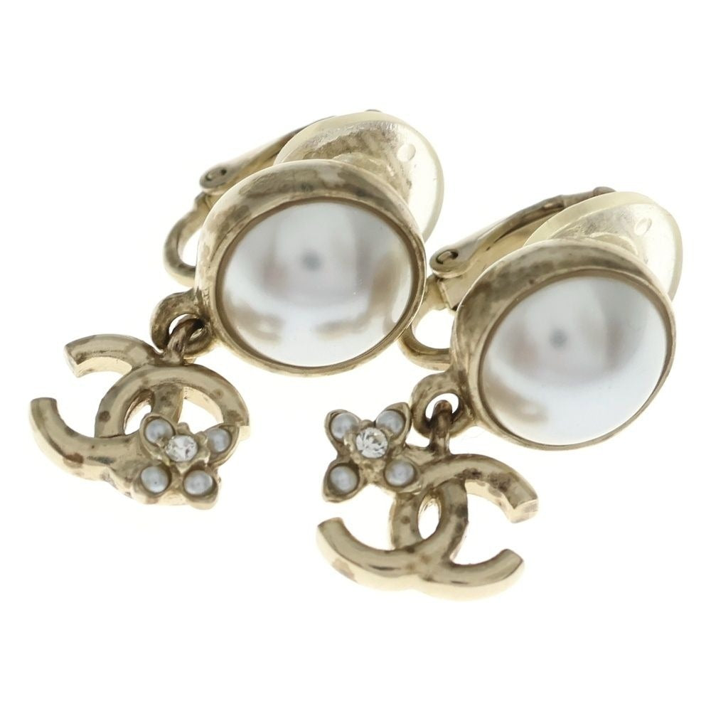 Chanel CC Logo Pearl Flower Motif Earrings White Gold