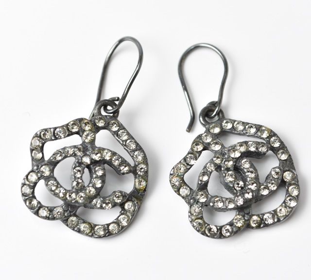 Chanel Earrings Chanel CC Motif Coco Mark Swing Pearl Silver White