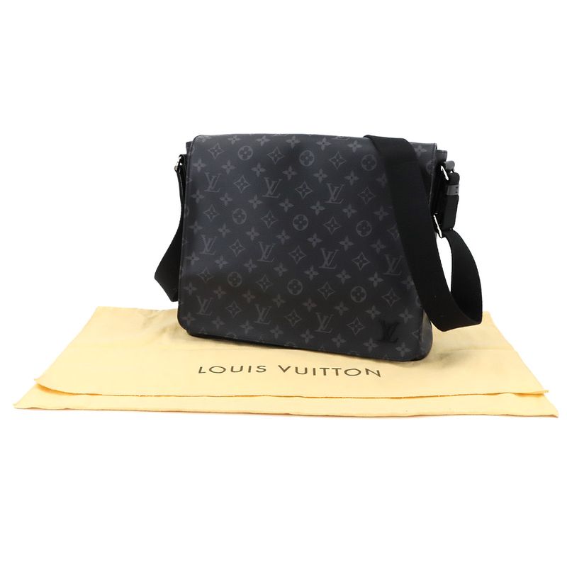 Louis Vuitton Monogram Eclipse District MM NM Shoulder Bag Black M44001 90295932