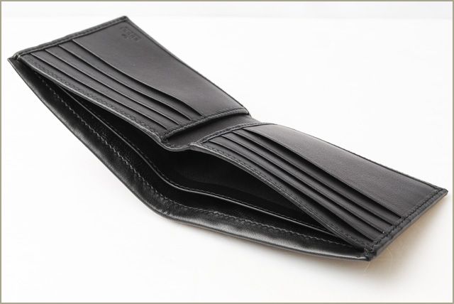 Unused Gucci Fold Wallet Leather Studded Black 387455 Ap0qn 1000