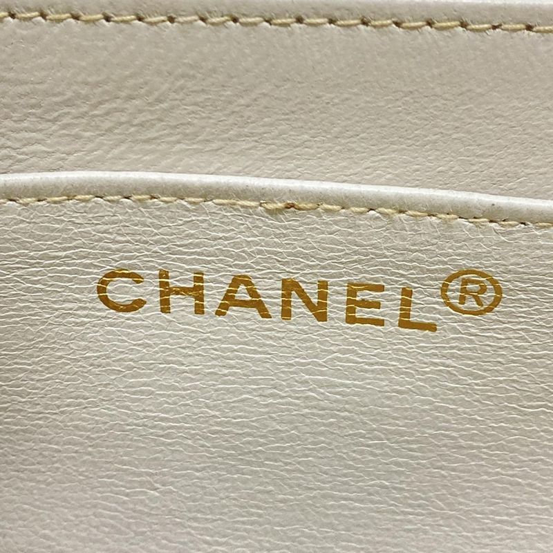 Chanel Shoulder Bag Matelasse /double Coco White 2way/gold Hardware /chain