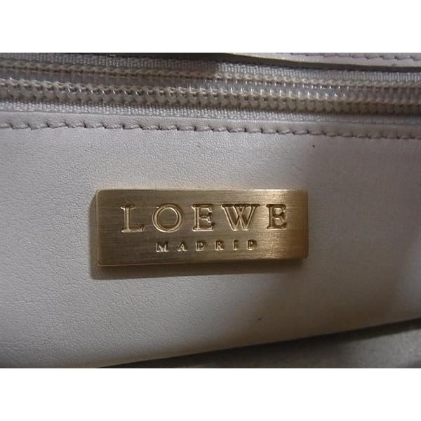 Loewe Shoulder Bag Asymmetrical Ivory Leather — view 7
