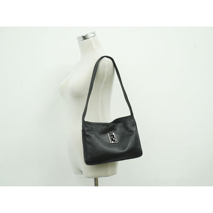 Fendi Logo Shoulder Bag Leather Black — view 6