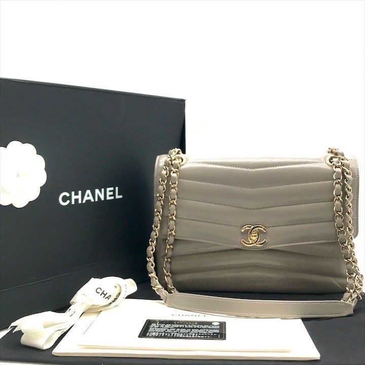 Chanel CC Logo Stitch Shiny Lambskin Turnlock Chain Shoulder Bag Gray