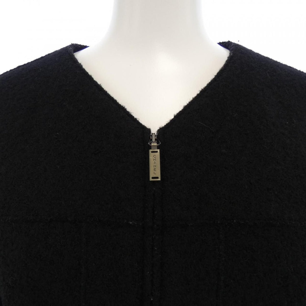 Chanel Identfication 99 a Collarless Jacket Vintage — view 5