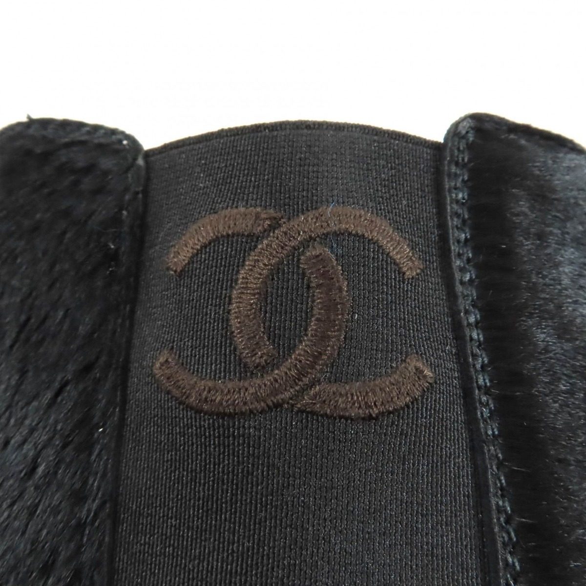 Chanel Vintage CC Logo Embroidery Square Toe Calf Hair Side Gore Boots Black 37 — view 9