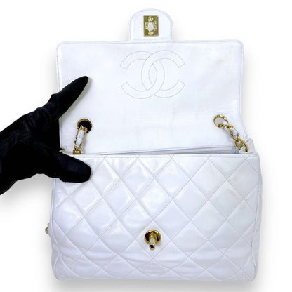CHANEL 24K Vintage Flap Bag Lambskin Leather Quilted Chain Purse