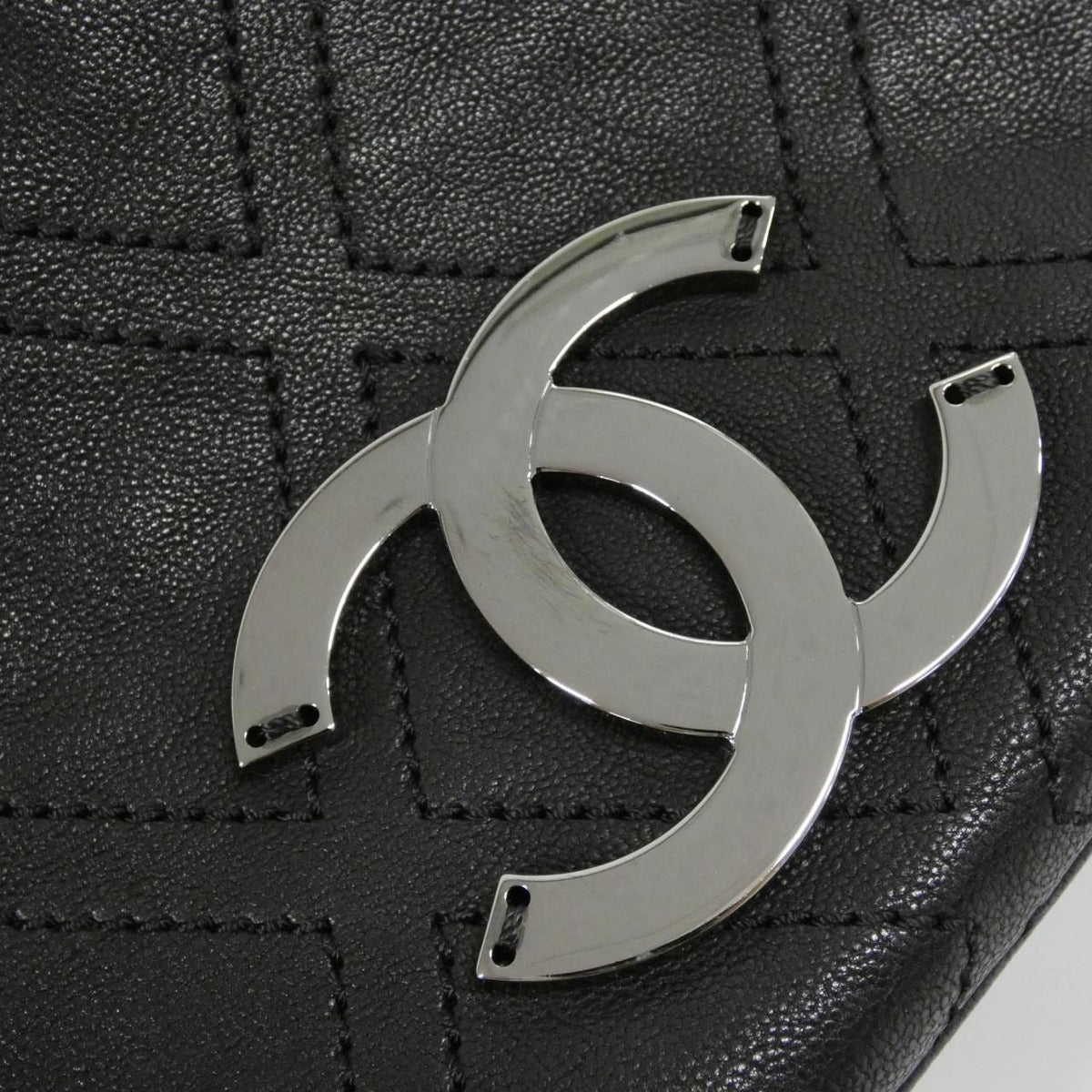 Chanel 32454 Shoulder Black Bag — view 6