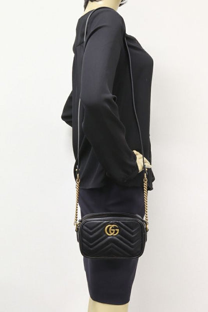 Gucci Chain Shoulder Bag GG Marmont Quilted Mini Bag Calf Black Gold Hardware