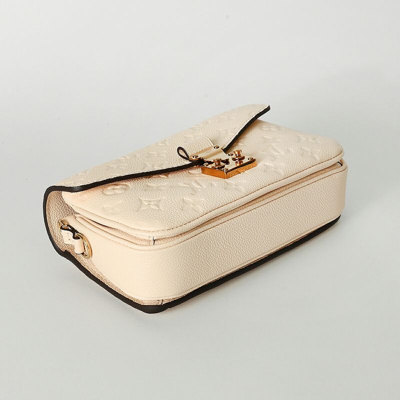 Louis Vuitton Shoulder Bag Pochette Metis EW Clesme
